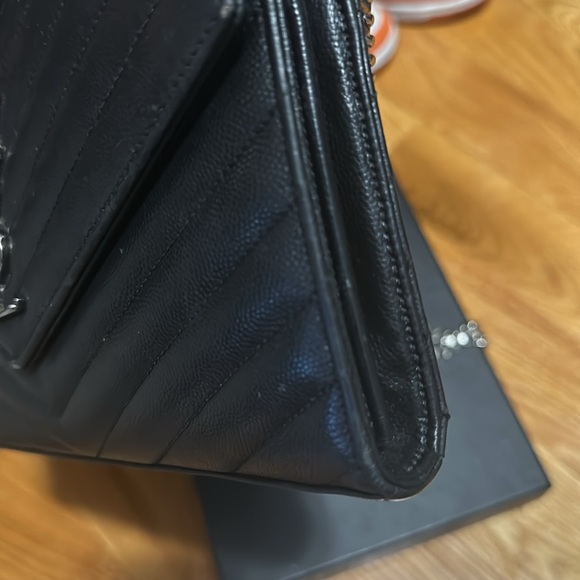 Ysl wallet on chain - Picture 3 of 7